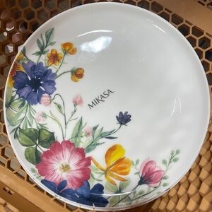 Mikasa Gia Dinner Plate